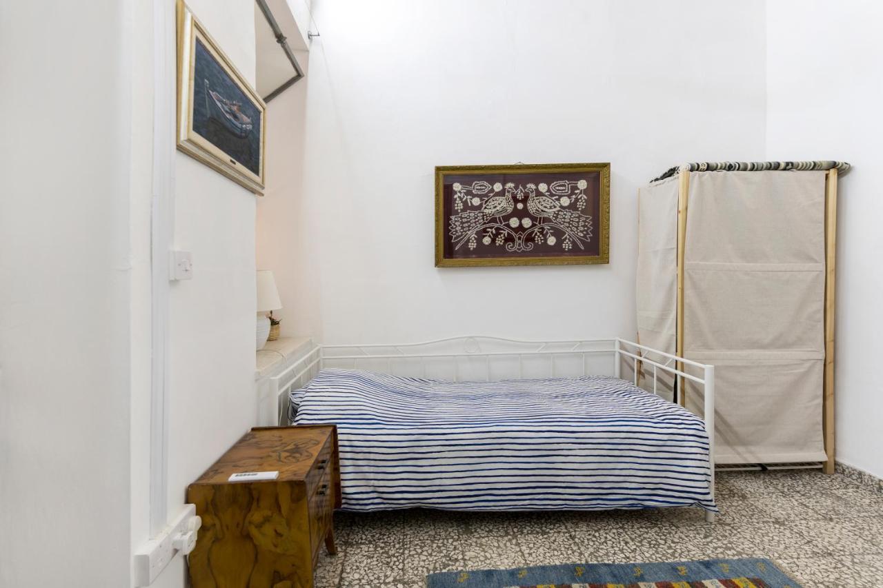 To Hani - Large Traditional House Nikosia Bagian luar foto