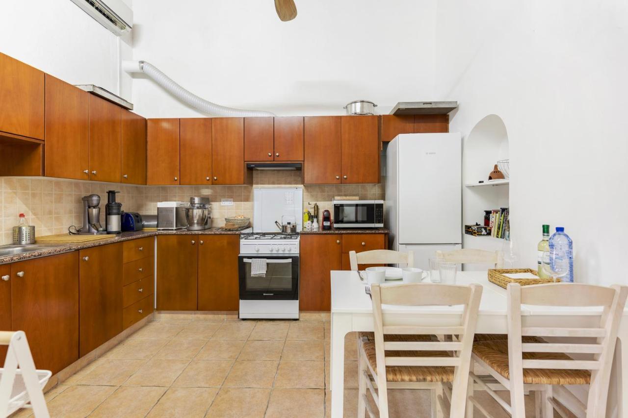 To Hani - Large Traditional House Nikosia Bagian luar foto